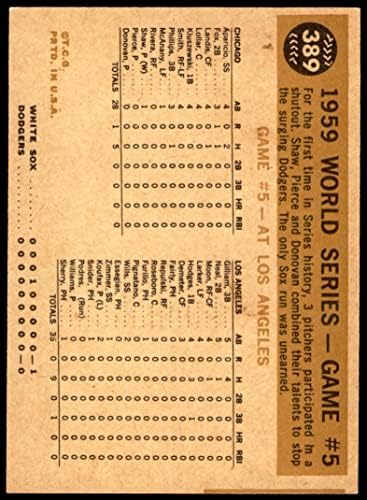 1960. Topps 389 1959 World Series - Igra 5 - Luis Swipes Base Luis Aparicio Los Angeles/Chicago Dodgers/White Sox Ex/Mt